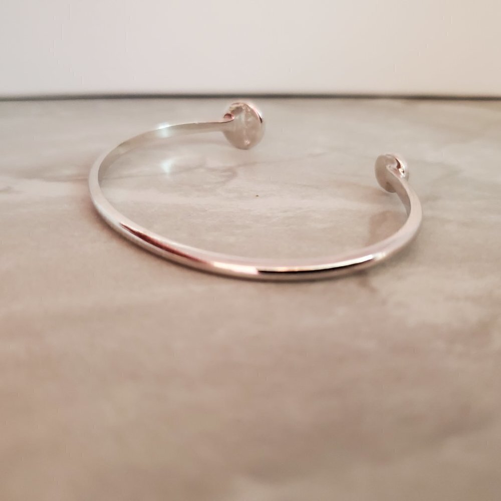 ✨ Stella and Dot Silver Pave Rhinestones Crystal Minimalist Modern Cuff Bracelet - Picture 5 of 9